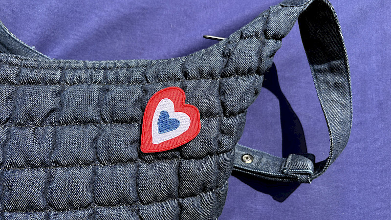 Coeur brodé TousResistants